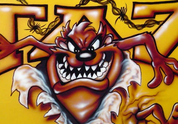 Tas on side of Jeep airbrushed